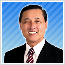 高見沢敏光議員の政策や公約を語る姿